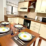 Appartement Regent Court - 3 Bedroom Within Walking Distance From Seafront *