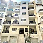 Regent Court - 3 Bedroom Within Walking Distance From Seafront San Pawl il-Baħar