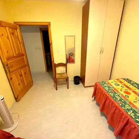 Regent Court - 3 Bedroom Within Walking Distance From Seafront *