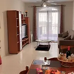 Apartment Regent Court - 3 Bedroom Within Walking Distance From Seafront St. Paul's Bay