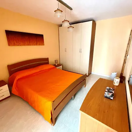Apartment Regent Court - 3 Bedroom Within Walking Distance From Seafront