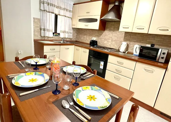 Apartament Regent Court - 3 Bedroom Within Walking Distance From Seafront *