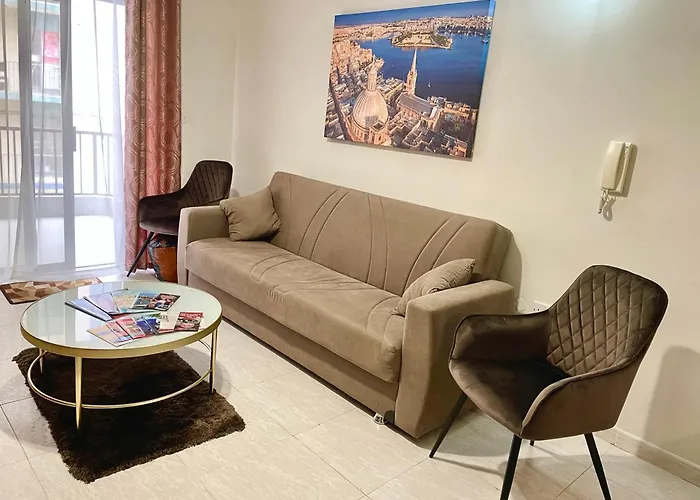 Regent Court - 3 Bedroom Within Walking Distance From Seafront St. Paul's Bay