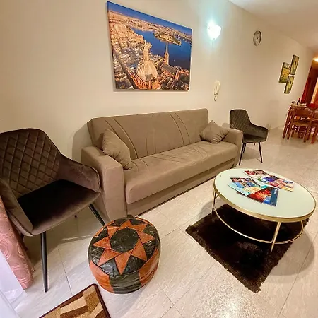 Regent Court - 3 Bedroom Within Walking Distance From Seafront