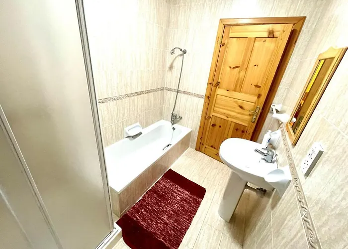 Regent Court - 3 Bedroom Within Walking Distance From Seafront 세인트폴스베이