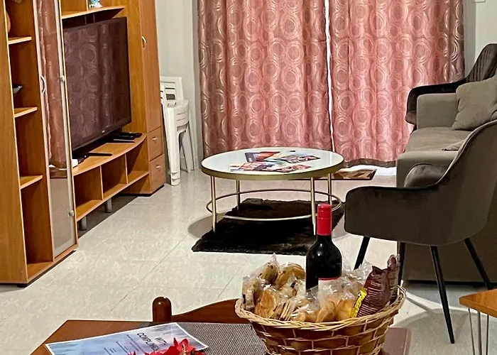 Regent Court - 3 Bedroom Within Walking Distance From Seafront 아파트